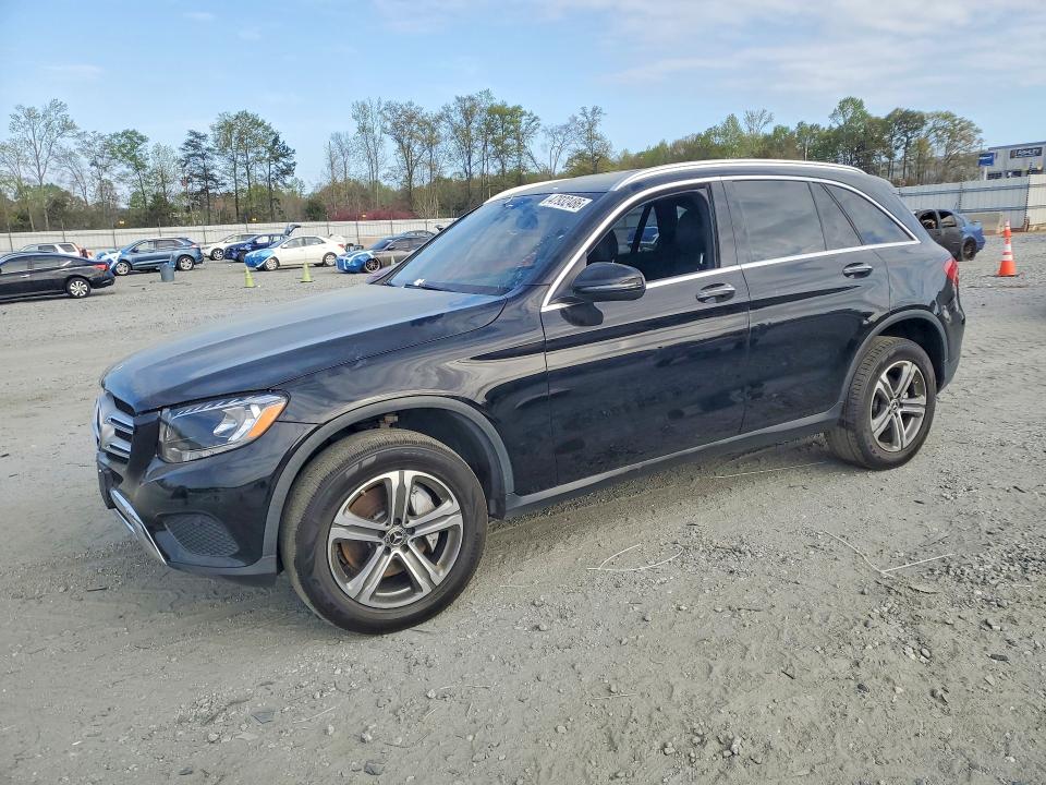 47932486 :رقم المزاد ، WDC0G4JB7JV053960 vin ، 2018 Mercedes-benz Glc مزاد بيع