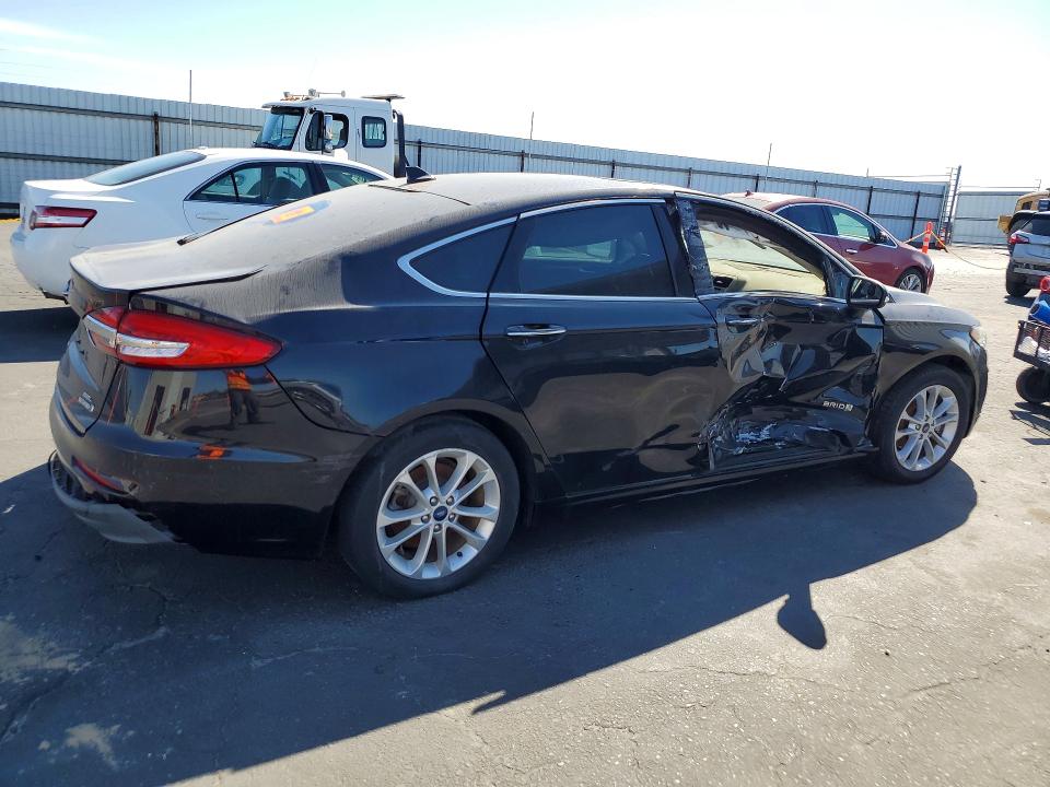 Продажа на аукционе авто 2019 Ford Fusion, vin: 3FA6P0MUXKR134347, номер лота: 79982875