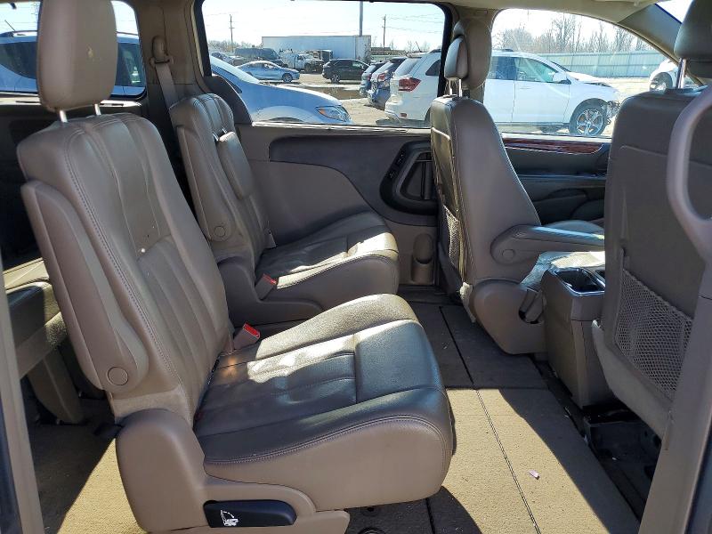 41728256 :رقم المزاد ، 2C4RC1CG3DR534652 vin ، 2013 Chrysler Town & Country مزاد بيع