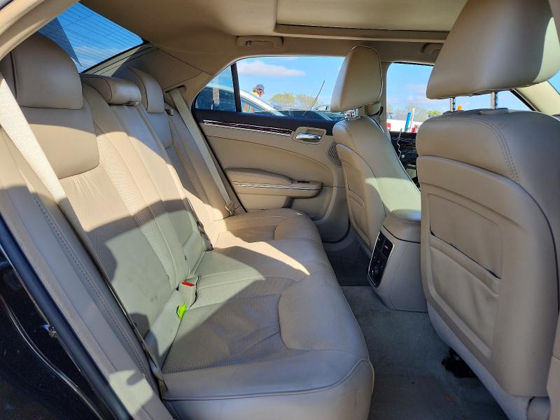 42072796 :رقم المزاد ، 2C3CA6CT1BH598721 vin ، 2011 Chrysler 300c مزاد بيع