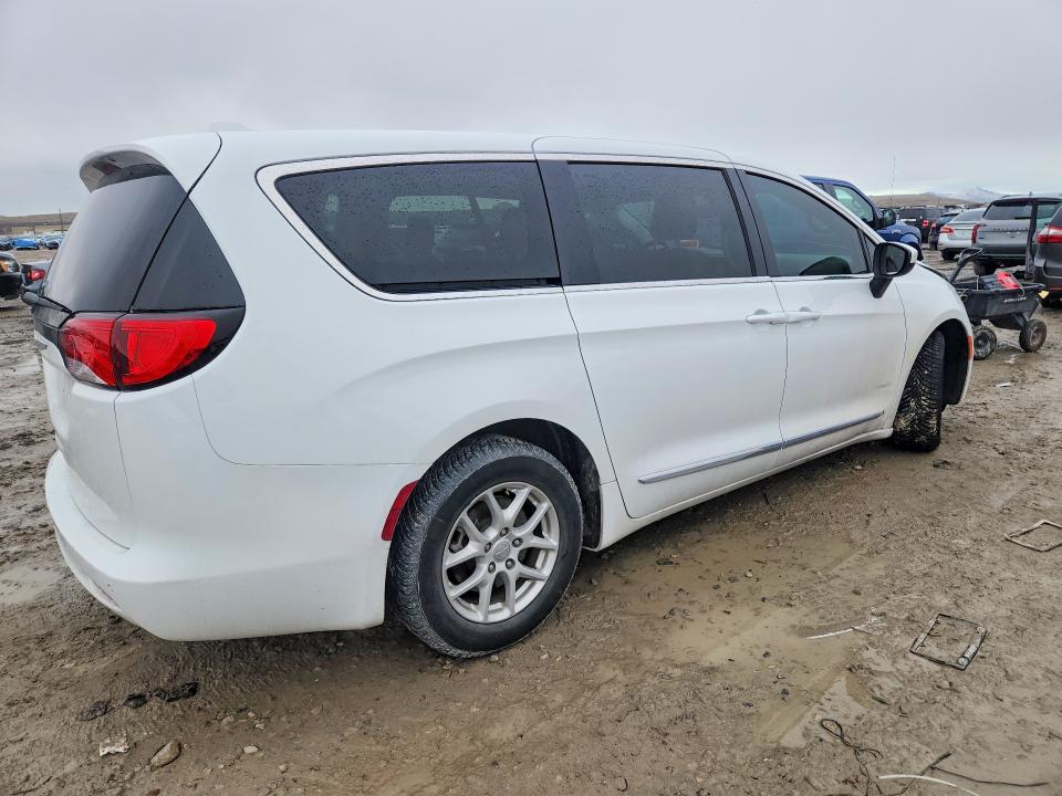 2017 Chrysler Pacifica მანქანა იყიდება აუქციონზე, vin: 2C4RC1CG3HR531580, აუქციონის ნომერი: 41600776