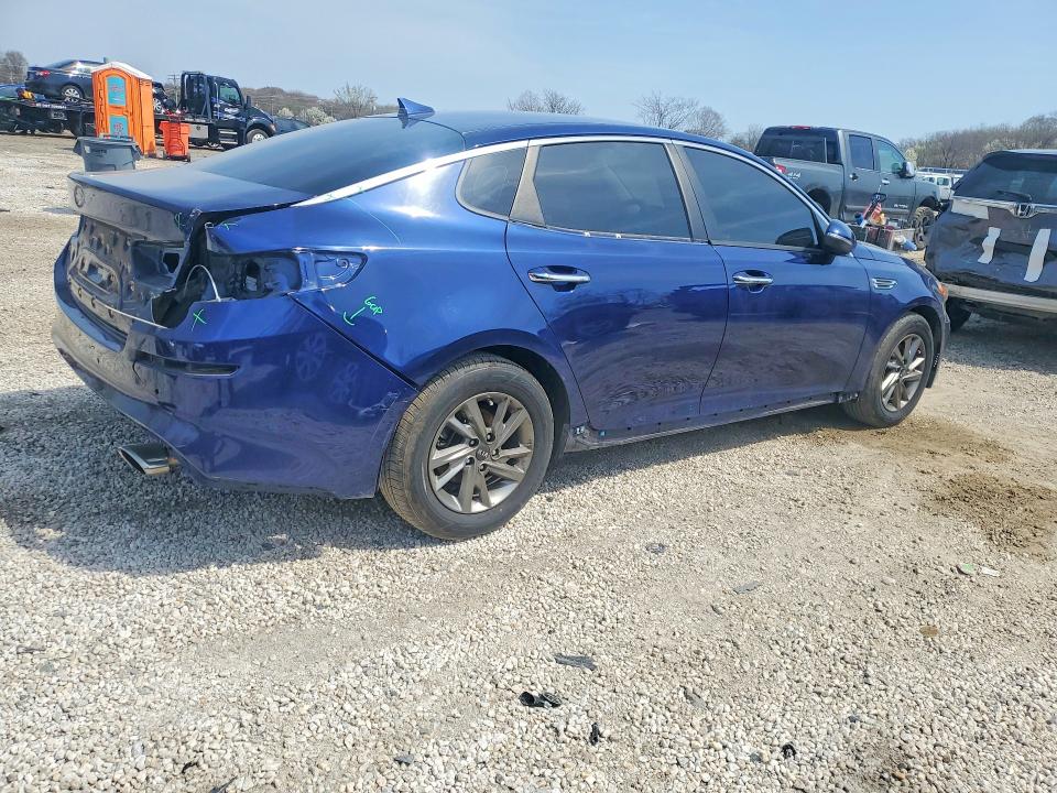 2019 Kia Optima მანქანა იყიდება აუქციონზე, vin: 5XXGT4L31KG310937, აუქციონის ნომერი: 46113416
