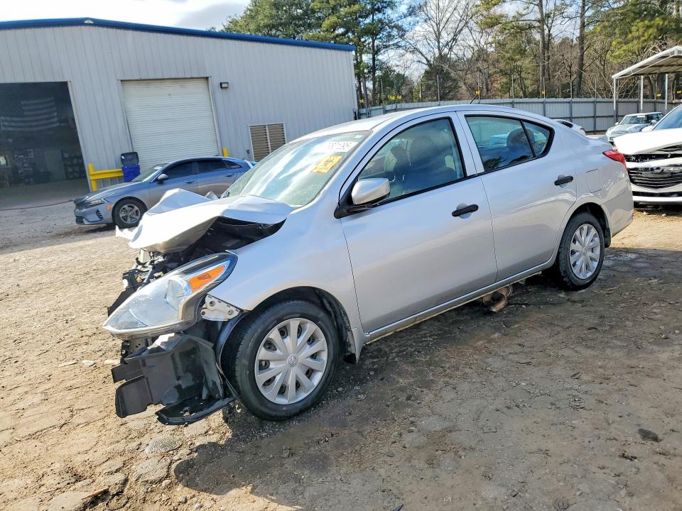 Продаж на аукціоні авто 2018 Nissan Versa, vin: 3N1CN7AP5JL832511, номер лоту: 79801395