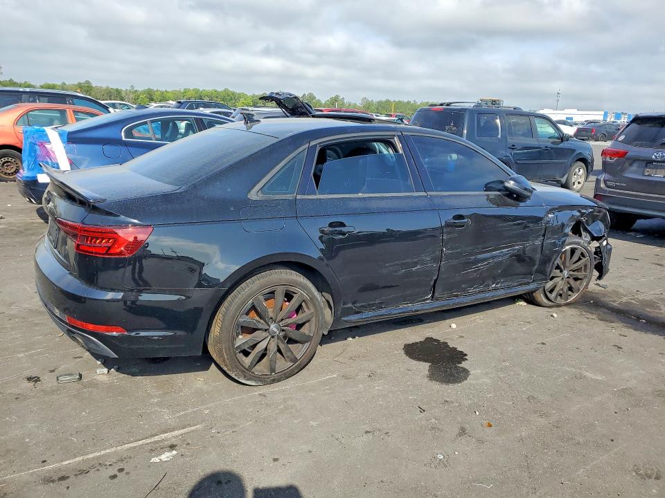 Продажа на аукционе авто 2018 Audi A4, vin: WAUKMAF49JA157127, номер лота: 46137886