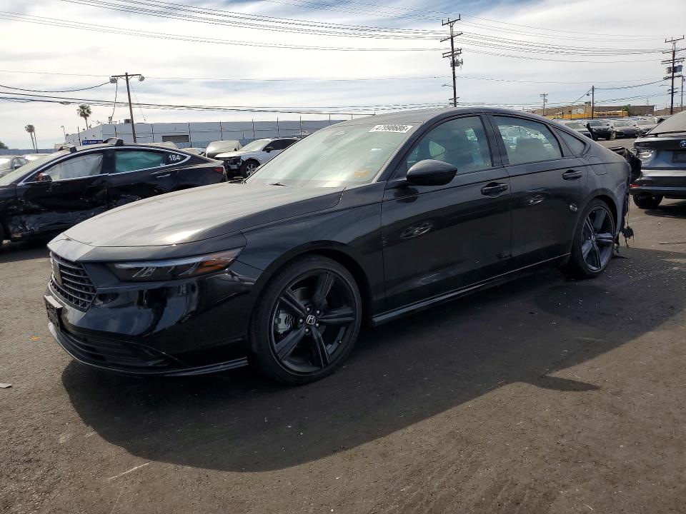 Auction sale of the 2025 Honda Accord, vin: 1HGCY2F78SA045692, lot number: 47998686