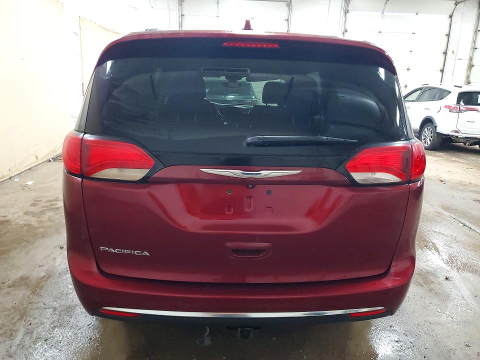 46829806 :رقم المزاد ، 2C4RC1BG5HR527578 vin ، 2017 Chrysler Pacifica مزاد بيع