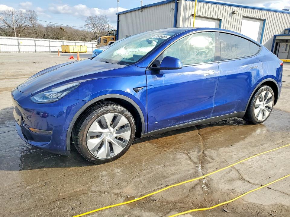 Auction sale of the 2021 Tesla Model Y, vin: 5YJYGDEEXMF198572, lot number: 78968685