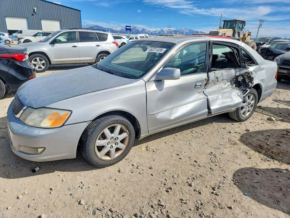2001 Toyota Avalon მანქანა იყიდება აუქციონზე, vin: 4T1BF28B71U132333, აუქციონის ნომერი: 46321426