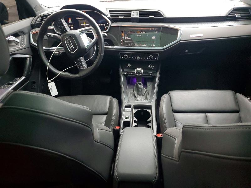 77869615 :رقم المزاد ، WA1EECF36M1021231 vin ، 2021 Audi Q3 مزاد بيع