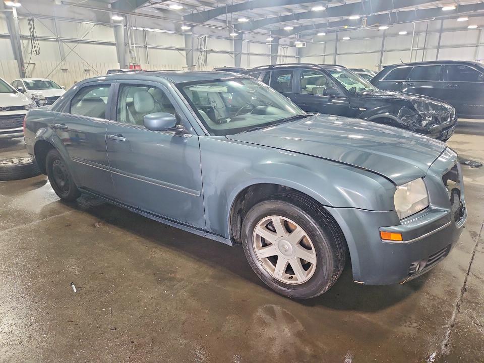 46288606 :رقم المزاد ، 2C3JA53G75H152842 vin ، 2005 Chrysler 300 مزاد بيع