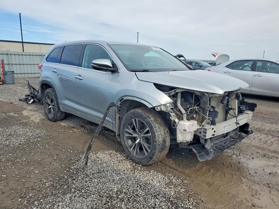 Продаж на аукціоні авто 2018 Toyota Highlander, vin: 5TDZZRFH1JS276751, номер лоту: 41895546