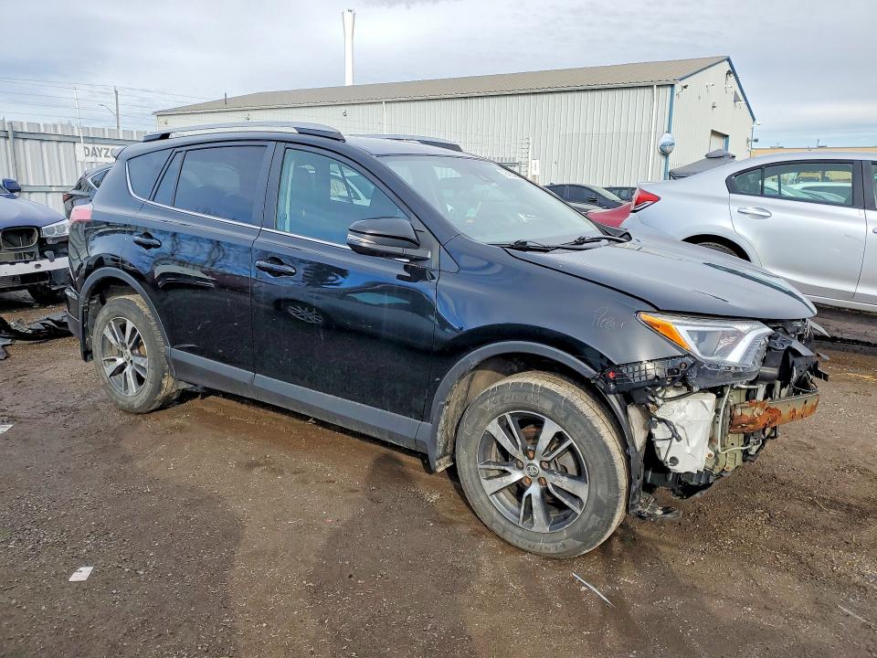 Продажа на аукционе авто 2018 Toyota Rav4, vin: 2T3ZFREVXJW504356, номер лота: 79433295