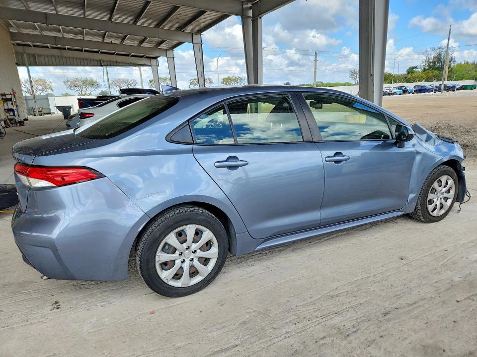47940556 :رقم المزاد ، JTDEPMAE0N3001822 vin ، 2022 Toyota Corolla مزاد بيع