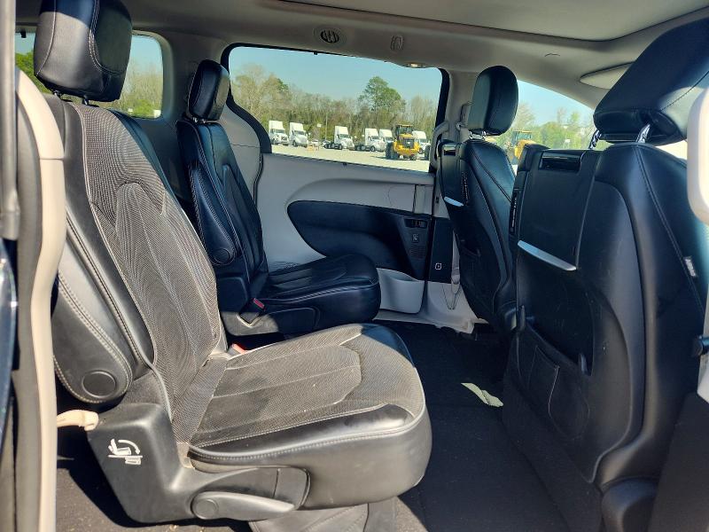 46435896 :رقم المزاد ، 2C4RC1GG0HR721539 vin ، 2017 Chrysler Pacifica مزاد بيع