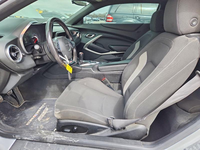 42017376 :رقم المزاد ، 1G1FE1R77J0186339 vin ، 2018 Chevrolet Camaro مزاد بيع