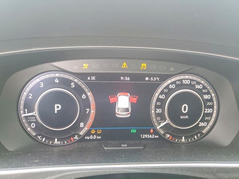 46138996 :رقم المزاد ، 3VV4B7AXXJM176330 vin ، 2018 Volkswagen Tiguan مزاد بيع