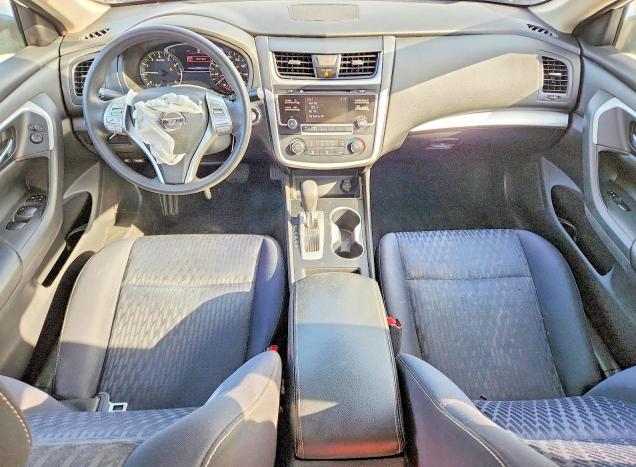 Продаж на аукціоні авто 2018 Nissan Altima, vin: 1N4AL3AP3JC216567, номер лоту: 48005096