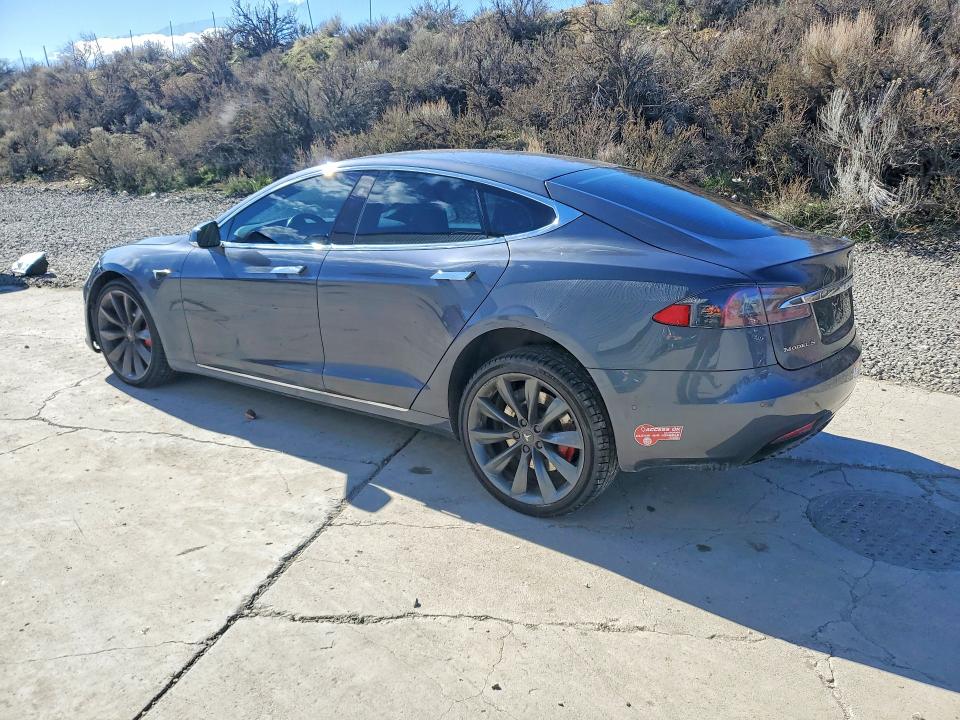 Продажа на аукционе авто 2016 Tesla Model S, vin: 5YJSA1E40GF177621, номер лота: 79444495