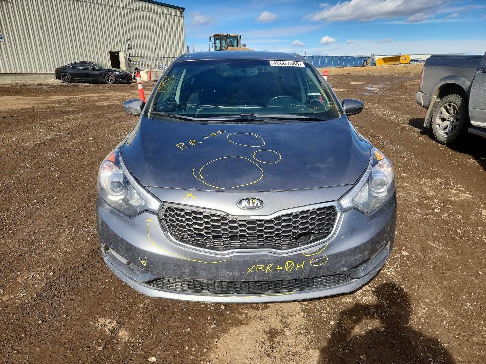 2015 Kia Forte მანქანა იყიდება აუქციონზე, vin: KNAFX4A87F5435768, აუქციონის ნომერი: 46667566