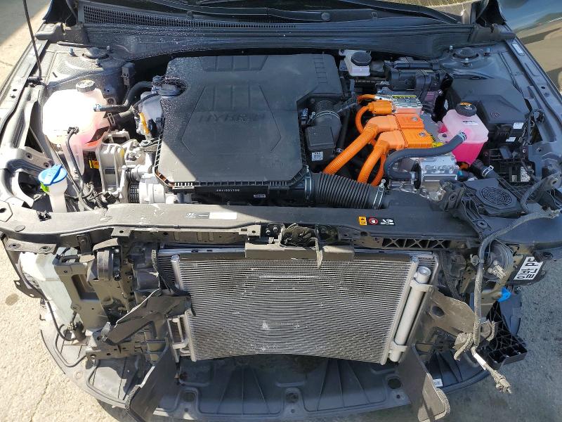2025 Hyundai Elantra Hybrid მანქანა იყიდება აუქციონზე, vin: KMHLN4DJ6SU156625, აუქციონის ნომერი: 47829686