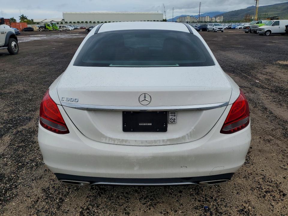 Продажа на аукционе авто 2017 Mercedes-benz C, vin: 55SWF4JBXHU231709, номер лота: 46226316
