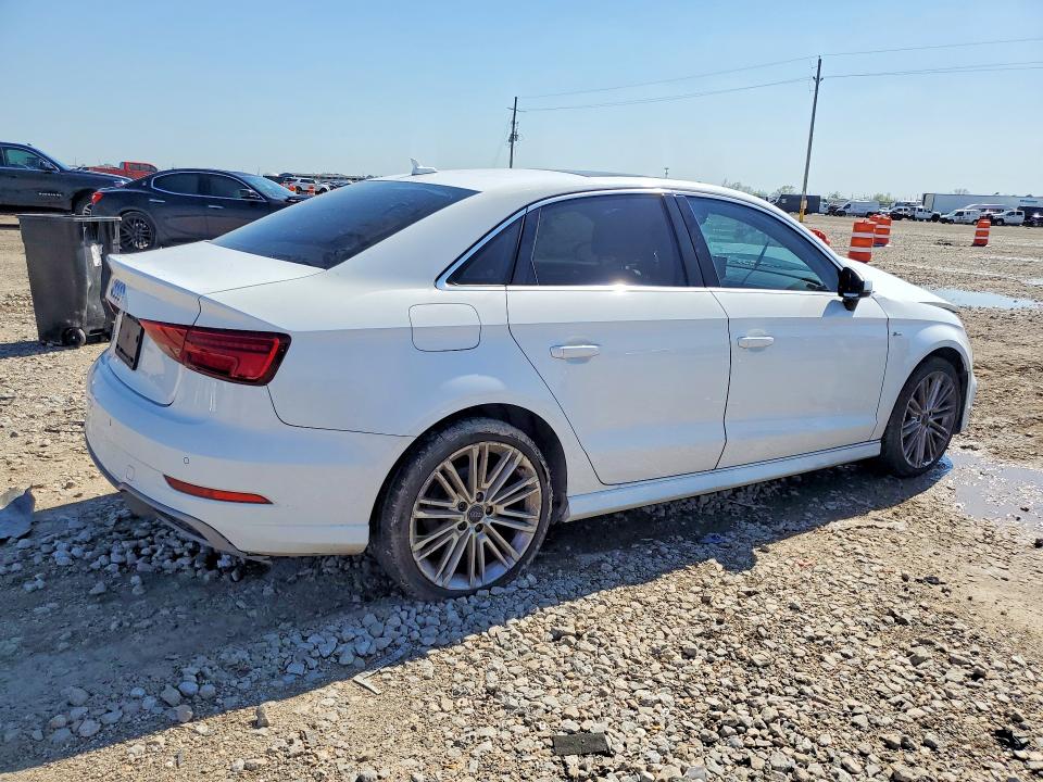 2017 Audi A3 მანქანა იყიდება აუქციონზე, vin: WAUGUGFFXH1043786, აუქციონის ნომერი: 46205616