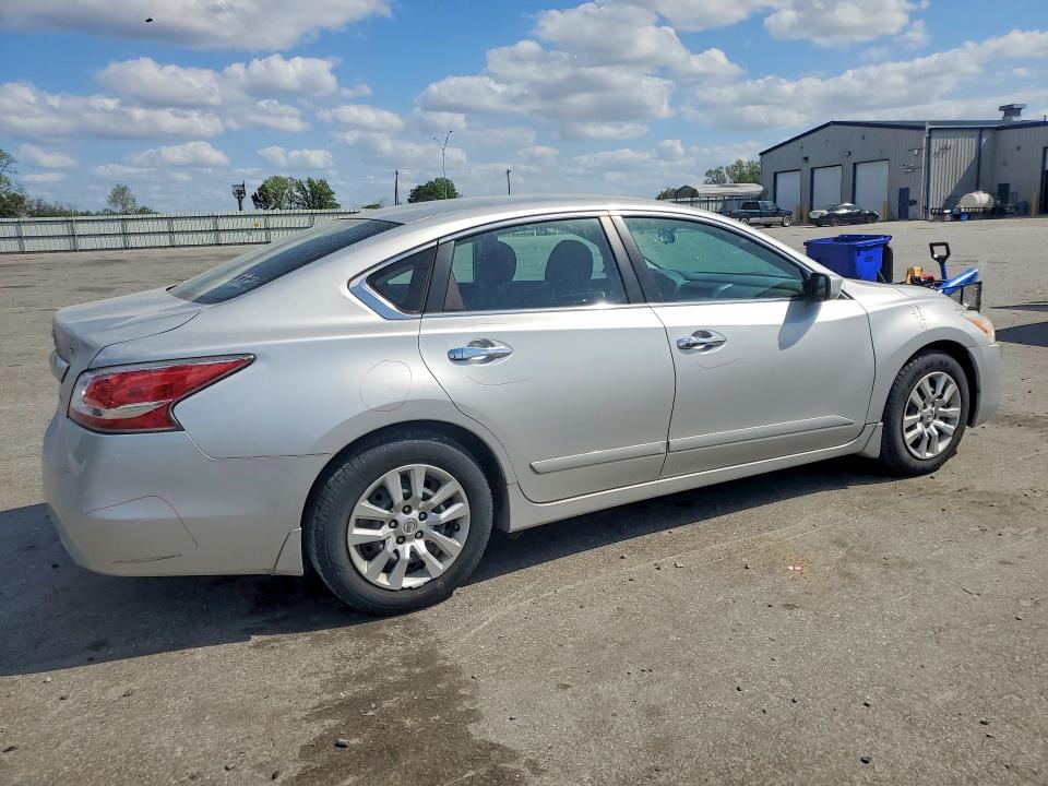 Продажа на аукционе авто 2015 Nissan Altima, vin: 1N4AL3AP5FC583557, номер лота: 48252806