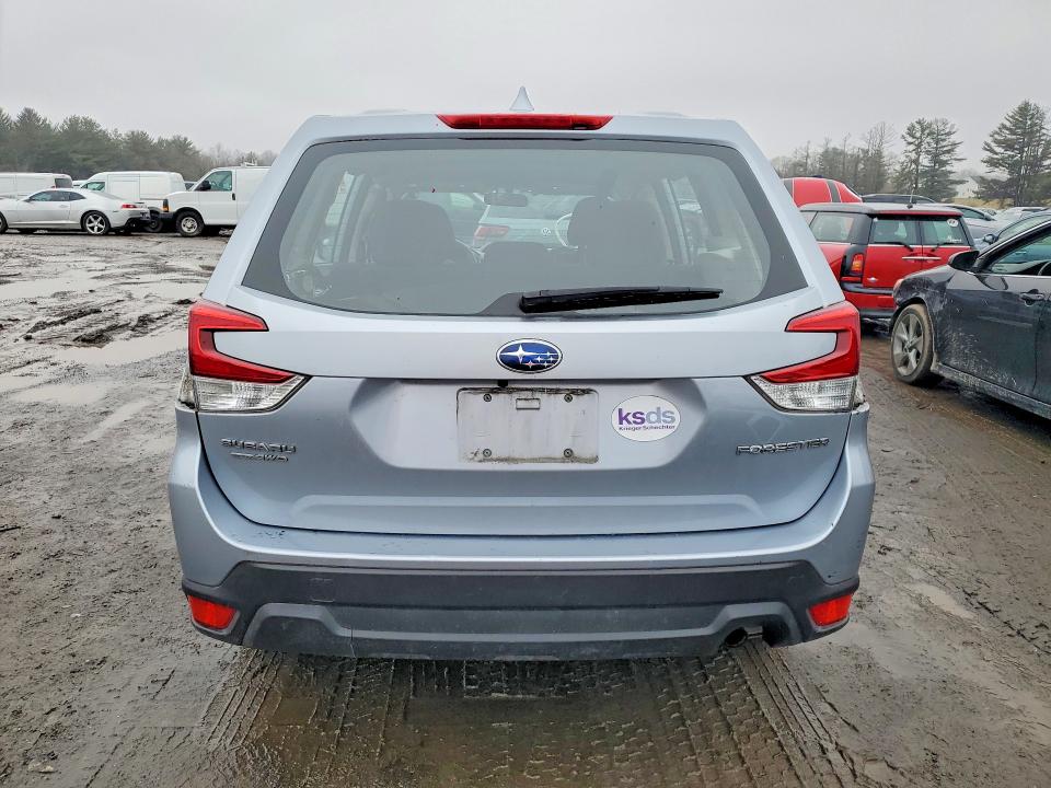 79995725 :رقم المزاد ، JF2SKADC8MH444068 vin ، 2021 Subaru Forester مزاد بيع