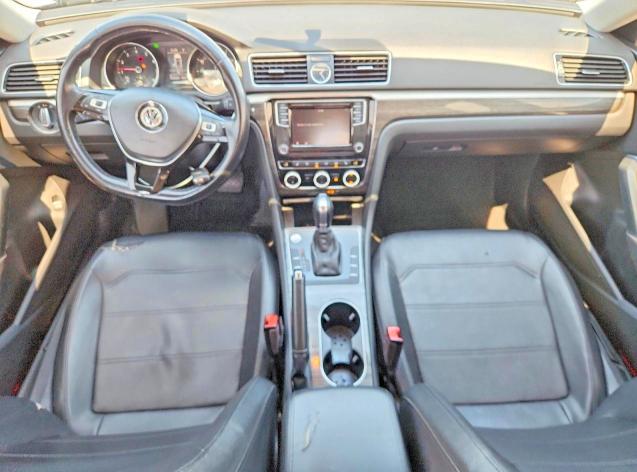 46900136 :رقم المزاد ، 1VWBT7A39HC003326 vin ، 2017 Volkswagen Passat مزاد بيع