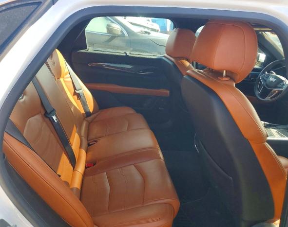46725466 :رقم المزاد ، 1G6KD5RS1HU180191 vin ، 2017 Cadillac Ct6 مزاد بيع