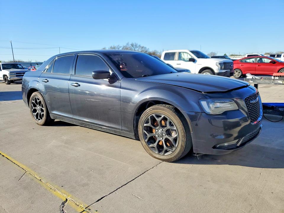 Auction sale of the 2019 Chrysler 300, vin: 2C3CCAGG6KH689932, lot number: 45609366