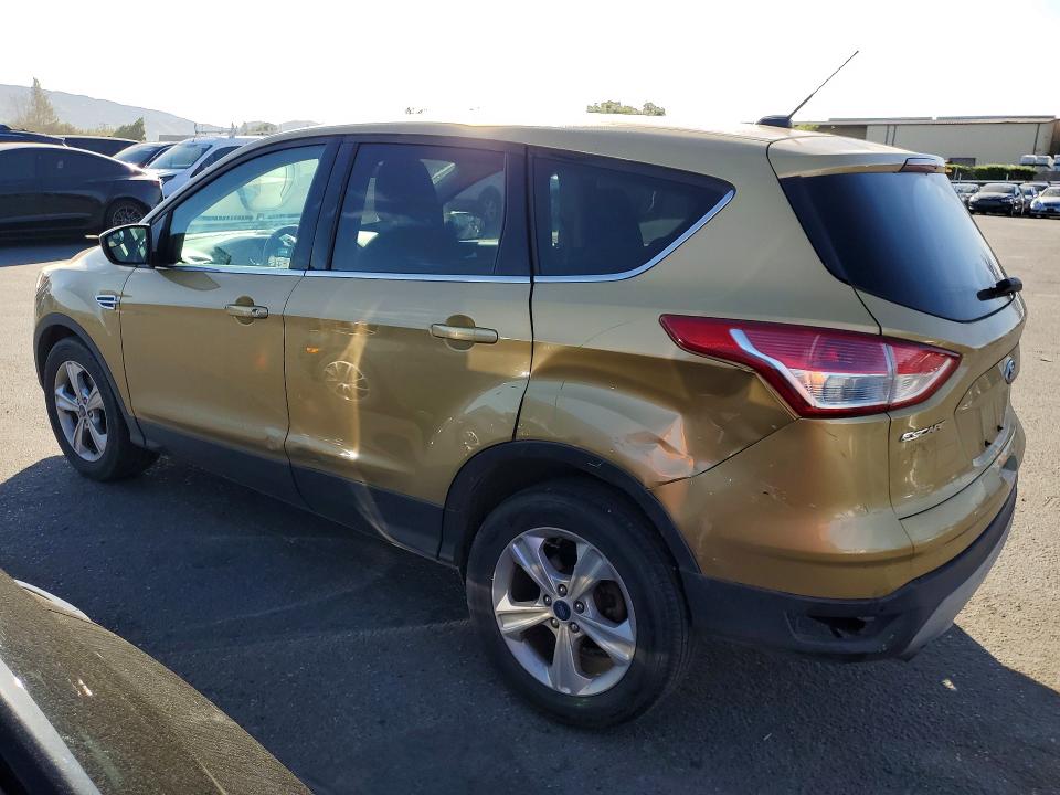 46059466 :رقم المزاد ، 1FMCU0GX5FUA82096 vin ، 2015 Ford Escape مزاد بيع