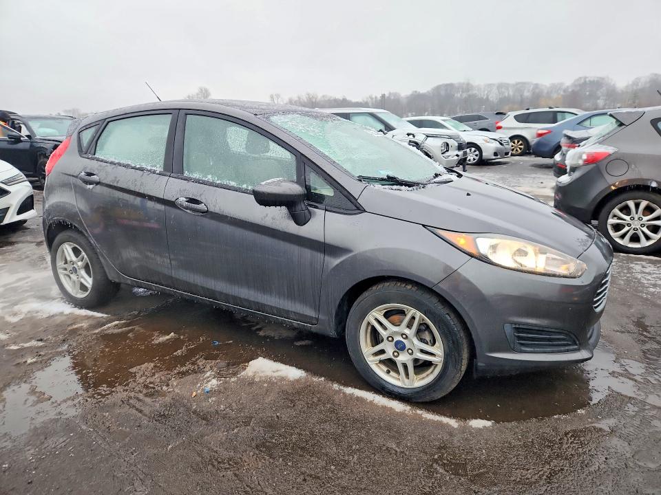 79629345 :رقم المزاد ، 3FADP4EJ9HM129441 vin ، 2017 Ford Fiesta مزاد بيع