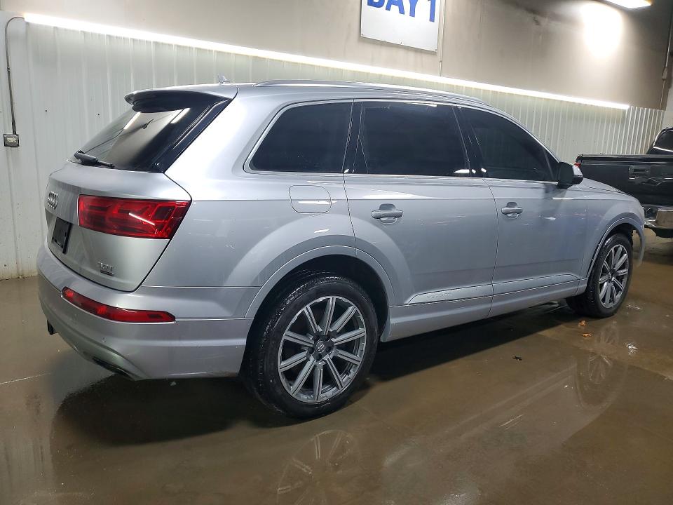 45656966 :رقم المزاد ، WA1VAAF78JD029764 vin ، 2018 Audi Q7 مزاد بيع