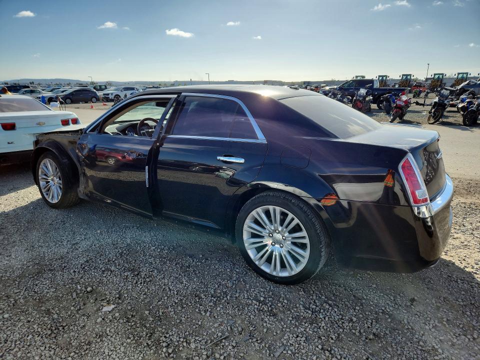 42072796 :رقم المزاد ، 2C3CA6CT1BH598721 vin ، 2011 Chrysler 300c مزاد بيع