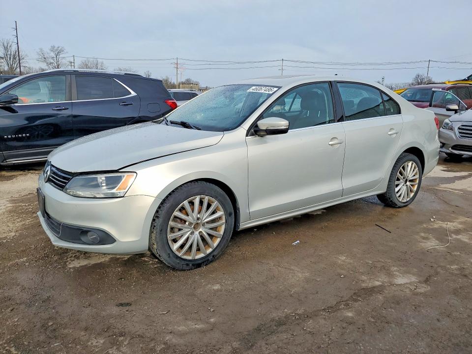 46067486 :رقم المزاد ، 3VWLZ7AJ6BM360129 vin ، 2011 Volkswagen Jetta مزاد بيع