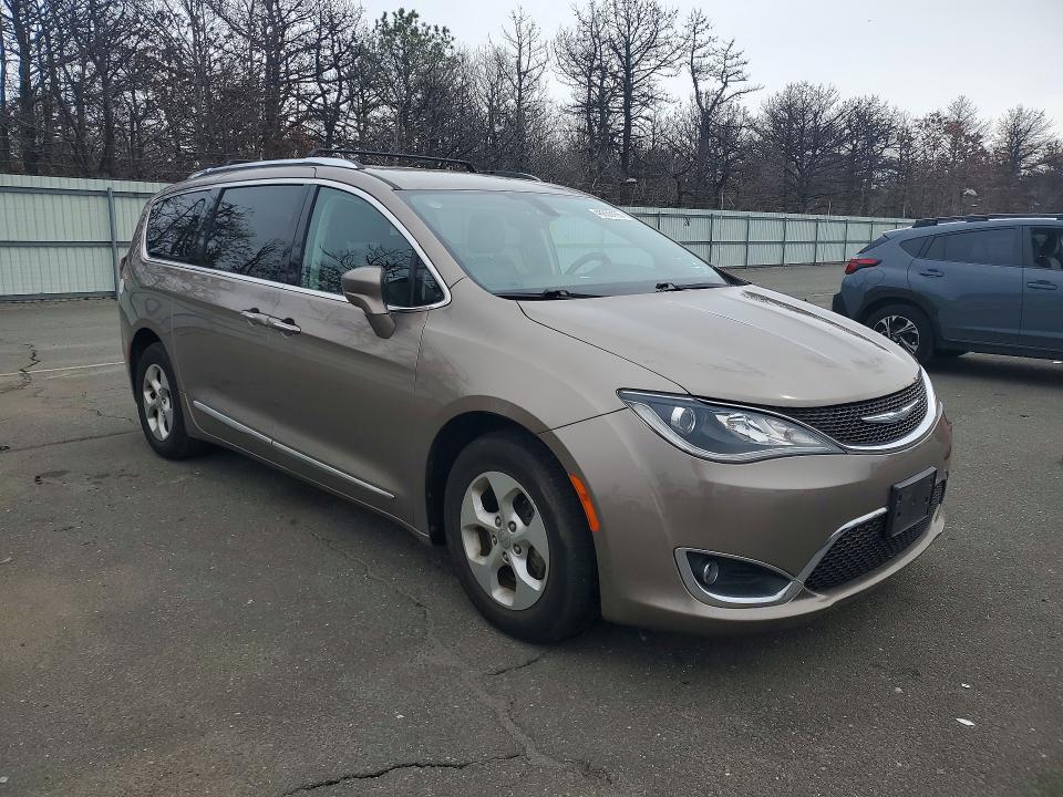 Продажа на аукционе авто 2017 Chrysler Pacifica, vin: 2C4RC1EG8HR721792, номер лота: 45836166