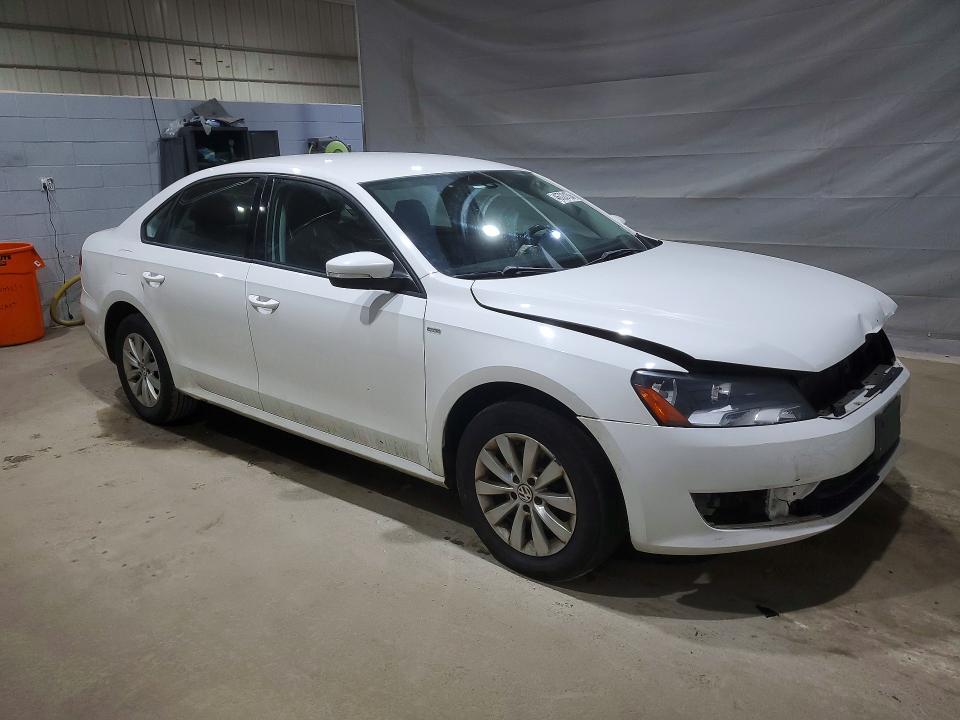 2015 Volkswagen Passat მანქანა იყიდება აუქციონზე, vin: 1VWAT7A31FC081012, აუქციონის ნომერი: 46720156