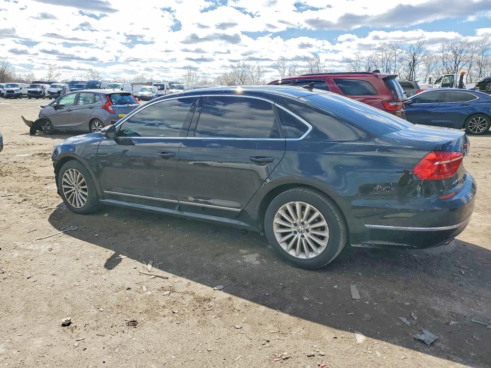 45795606 :رقم المزاد ، 1VWBS7A32GC045399 vin ، 2016 Volkswagen Passat مزاد بيع