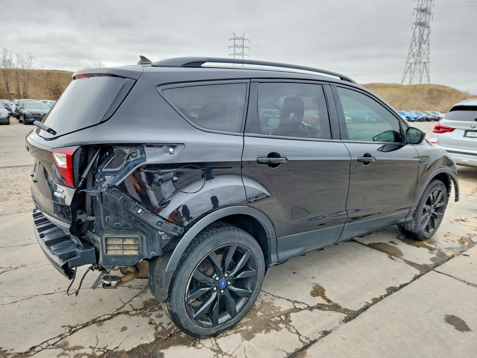 2019 Ford Escape მანქანა იყიდება აუქციონზე, vin: 1FMCU9GD1KUC06000, აუქციონის ნომერი: 47803216