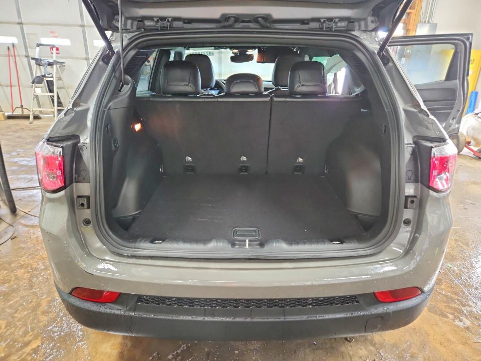 47715096 :رقم المزاد ، 3C4NJDBN2PT516554 vin ، 2023 Jeep Compass مزاد بيع
