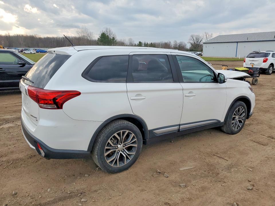 Продаж на аукціоні авто 2016 Mitsubishi Outlander, vin: JA4AZ3A32GZ023462, номер лоту: 48116946