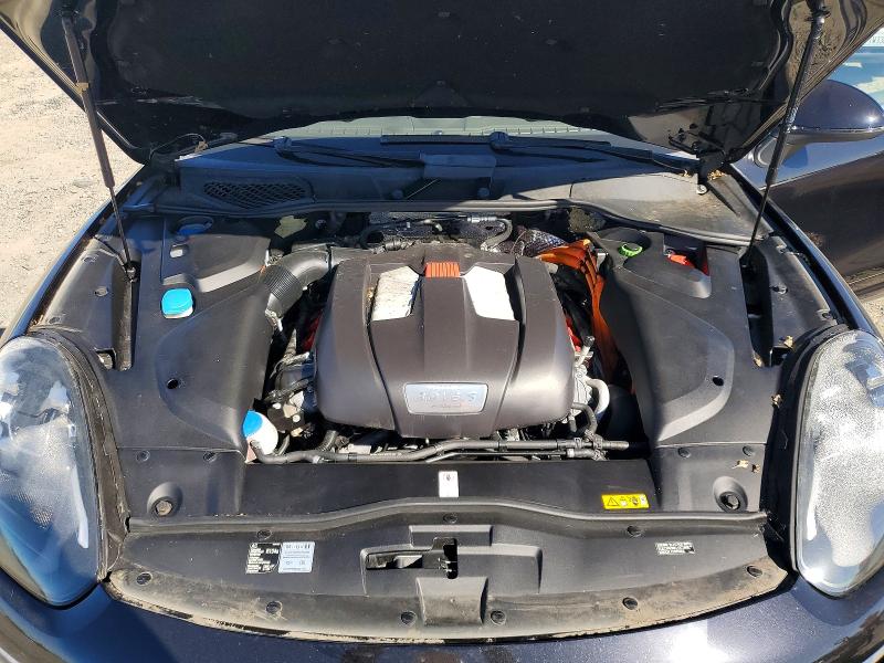 41798066 :رقم المزاد ، WP1AE2A27FLA51910 vin ، 2015 Porsche Cayenne مزاد بيع