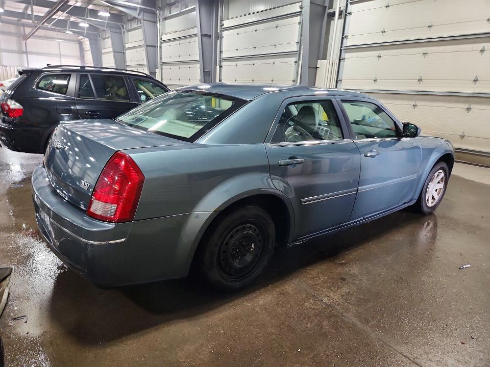46288606 :رقم المزاد ، 2C3JA53G75H152842 vin ، 2005 Chrysler 300 مزاد بيع
