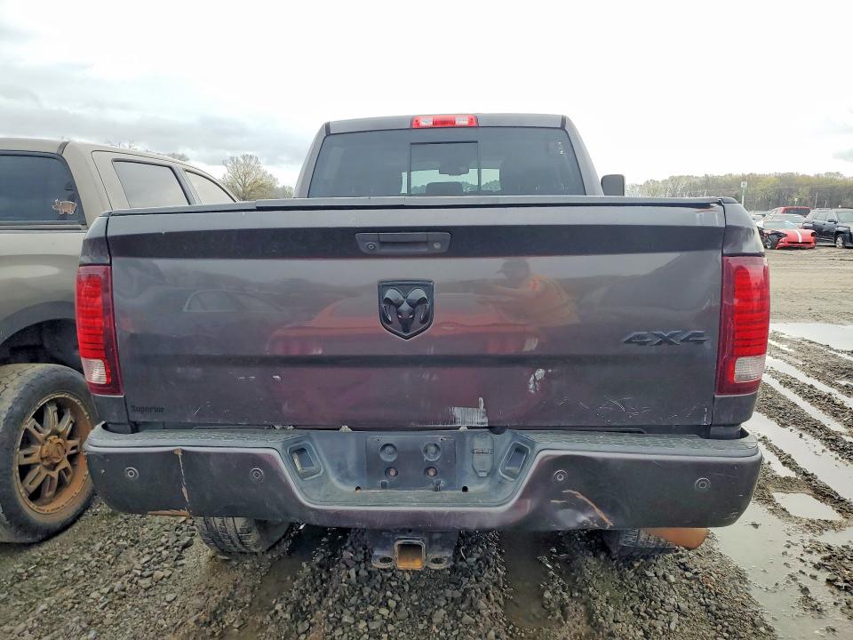 45478396 :رقم المزاد ، 3C6UR5FJ3GG199885 vin ، 2016 Ram 2500 مزاد بيع