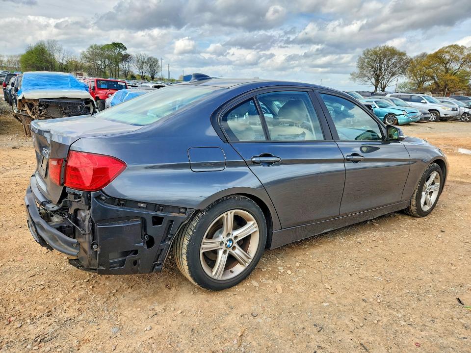 2013 Bmw 328 მანქანა იყიდება აუქციონზე, vin: WBA3A5C55DJ461982, აუქციონის ნომერი: 45836906