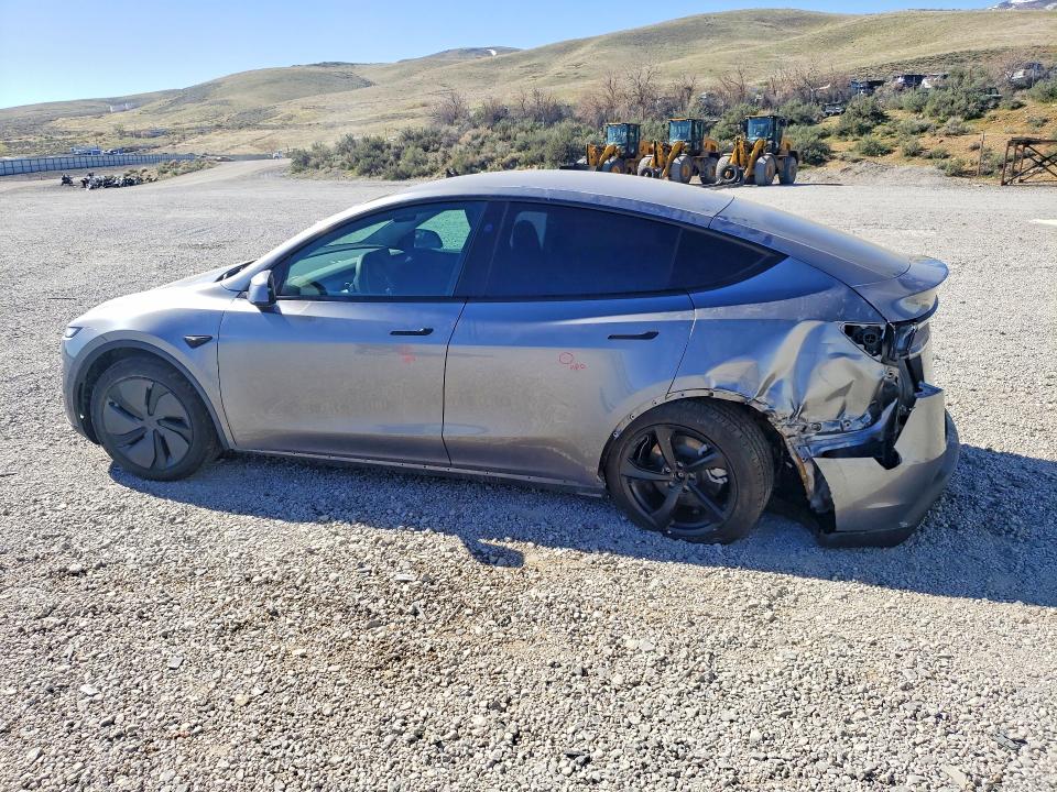 Продажа на аукционе авто 2026 Tesla Model Y, vin: 7SAYGDEE8TF341214, номер лота: 46330336