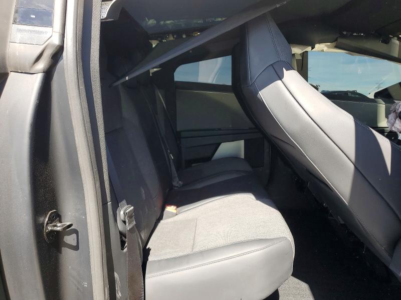 46055876 :رقم المزاد ، 7G2CEGEC9SA077409 vin ، 2025 Tesla Cybertruck مزاد بيع