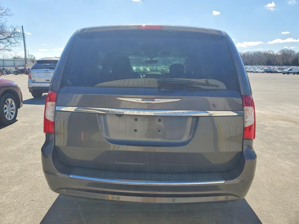 41957436 :رقم المزاد ، 2C4RC1CG0GR207405 vin ، 2016 Chrysler Town & Country مزاد بيع