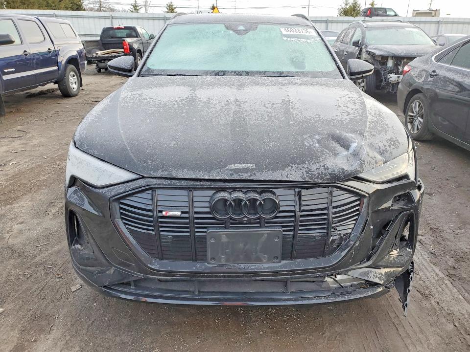 2022 Audi Etrn Chronos მანქანა იყიდება აუქციონზე, vin: WA1VABGE3NB015338, აუქციონის ნომერი: 46033736